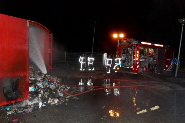 2009/133/20090621 021 Kombij containerbrand.jpg